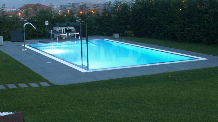 1. PISCINA PRIVADA EN GIJÓN