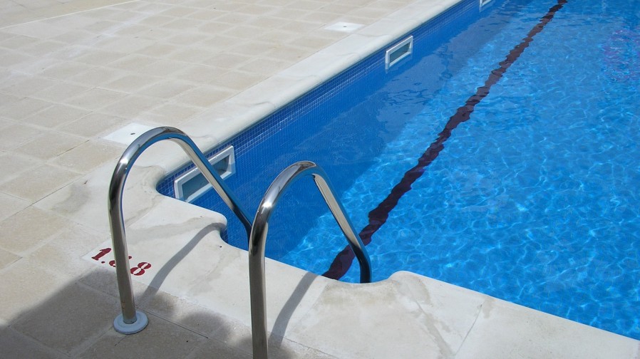 27. PISCINA COLECTIVA EN SAN JUAN DE LA ARENA